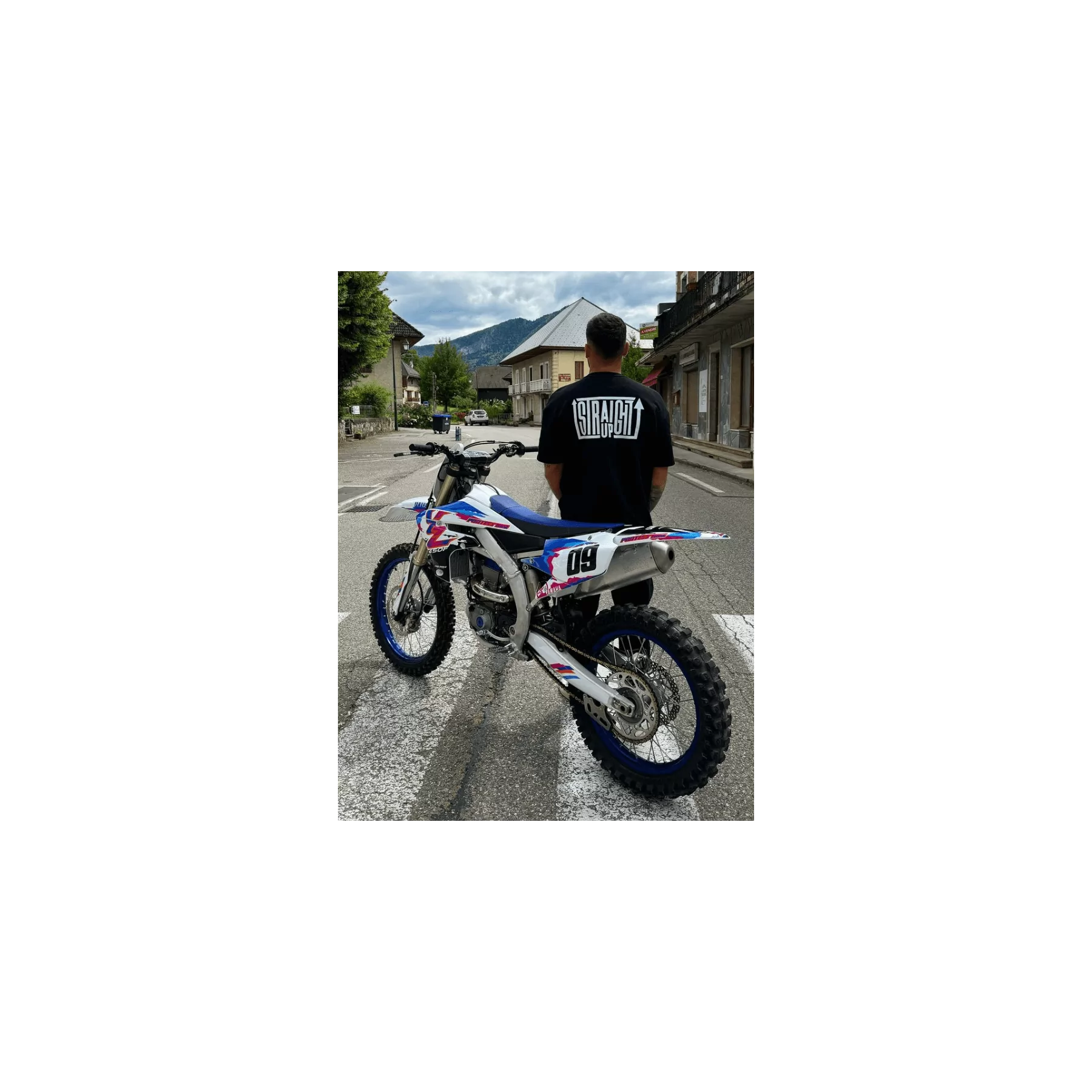 Motorcycle graphics GRAPHICS 100% CUSTOM MOTOCROSS: Customize Your Machine At Unbeatable Price